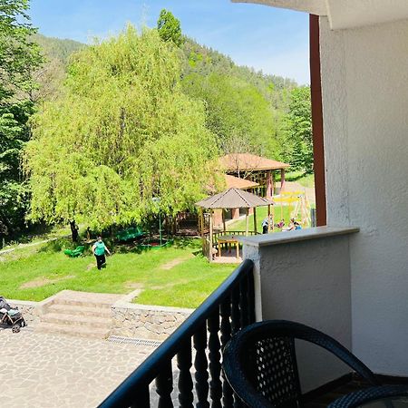 Hotel Iveria Abastumani Zewnętrze zdjęcie